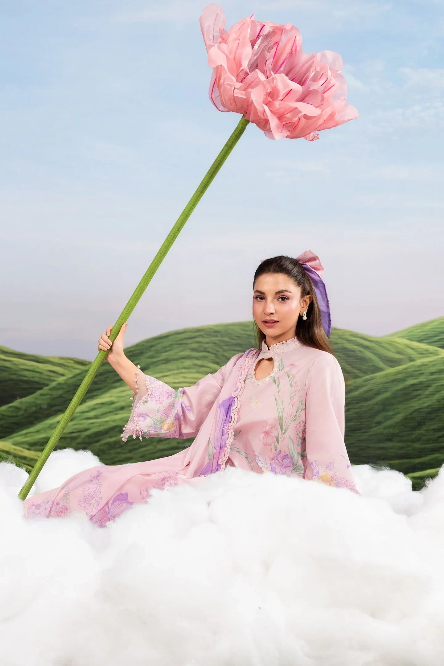 MariaB MBasics-Embroidered Lawn 3 Piece Unstitched Suit with Chiffon Dupatta (D10B)
