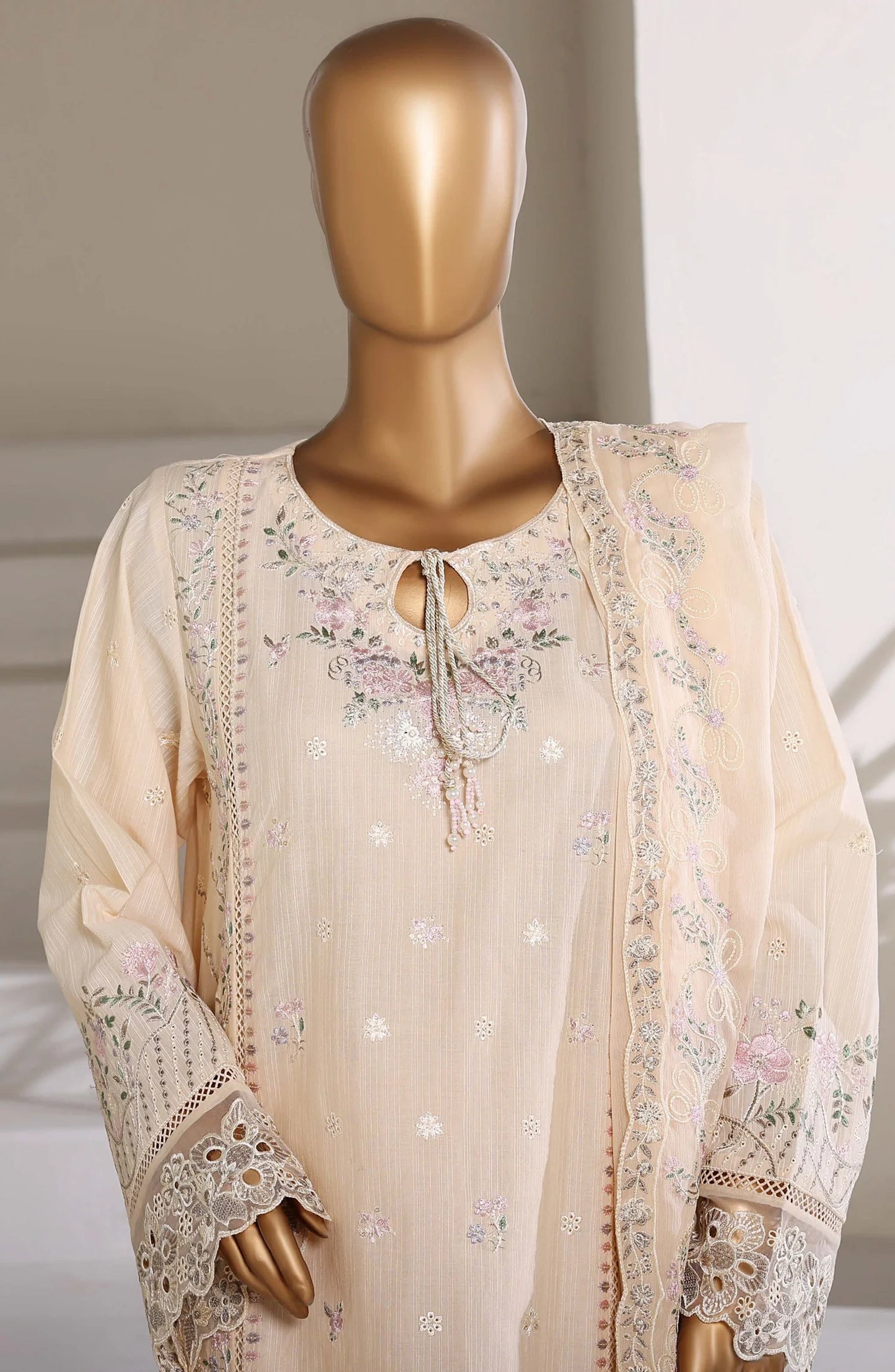 Sadabahar Luxury Embroidered Stitched 3-Piece Suit – D-05 | Festive Collection