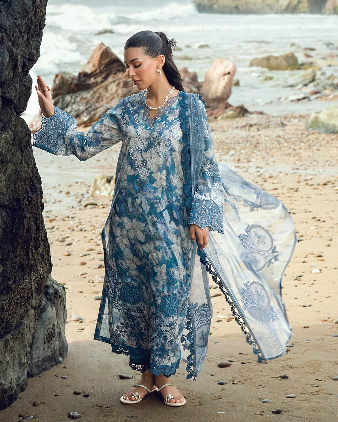 Gardenia by Nurèh – Embroidered & Printed Lawn 3 Piece Suit with Chiffon Dupatta (NSG-201)