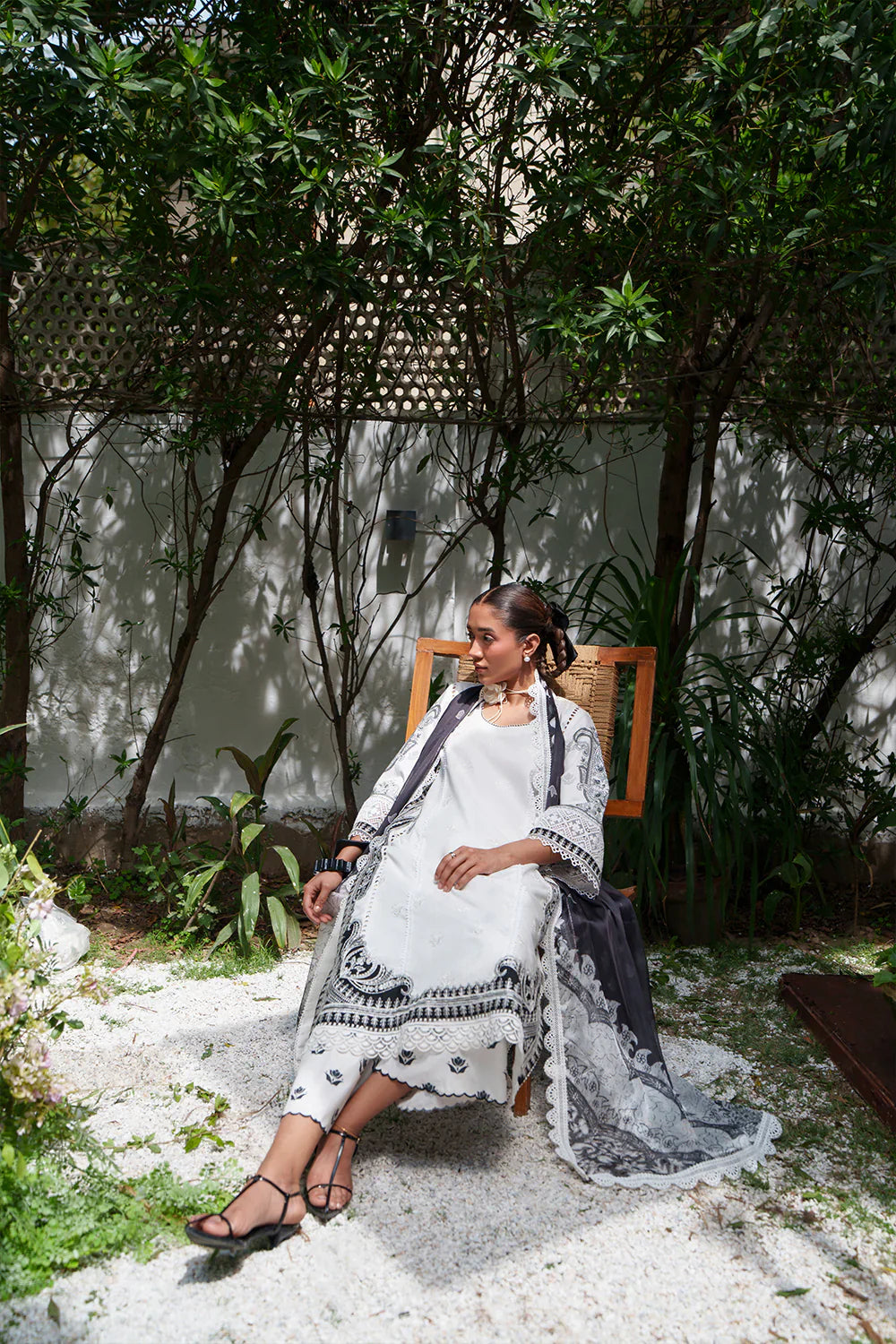 Laanem by Saira Rizwan Unstitched Embroidered Lawn 3 Piece Suit (AMARA-B)