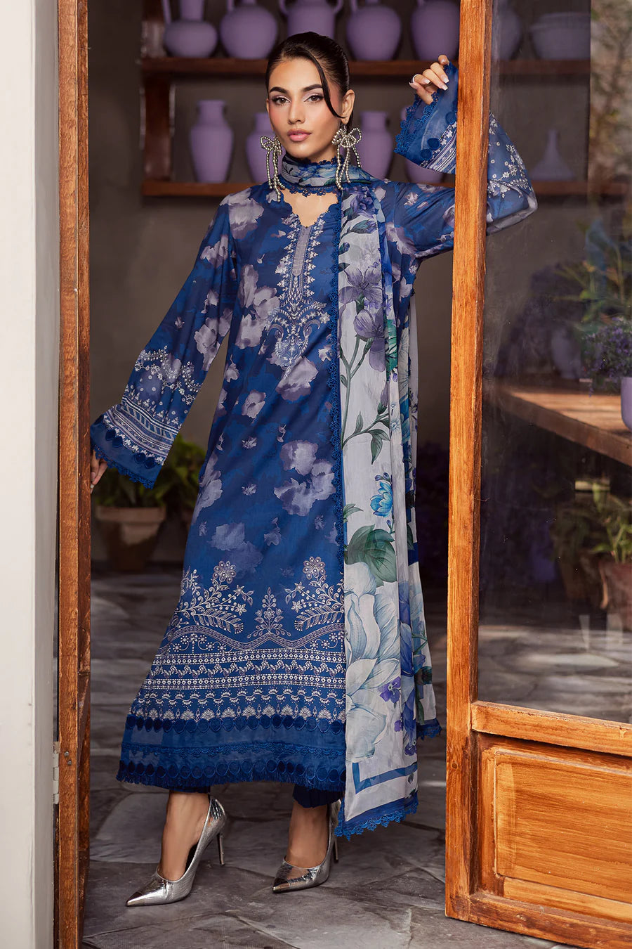 Signature Prints By Nurèh – Printed Lawn 3 Piece Unstitched Suit with Chiffon Dupatta (SP-157)