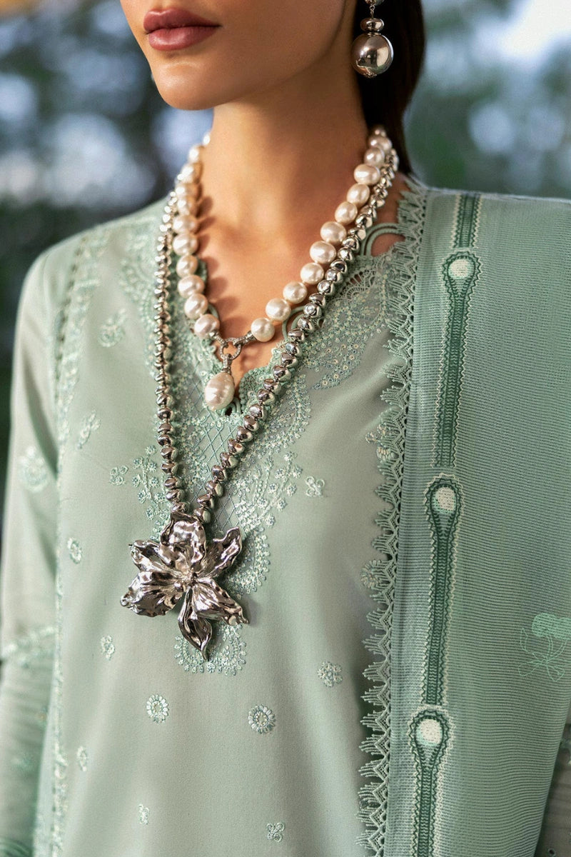 Qalamkar Qlinekari Inlays – Chikankari Embroidered Lawn Ready to Wear (DC #15)