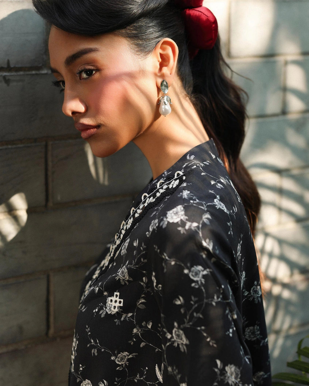 Qalamkar Qprints | Digital Printed Lawn Chikankari Embroidered Unstitched Suit | EAVAN