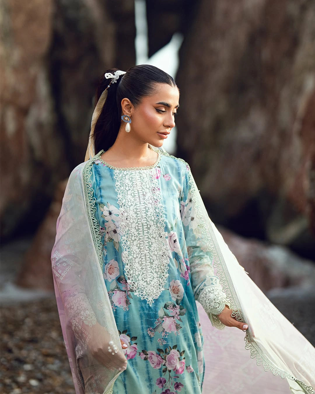 Gardenia by Nurèh – Embroidered & Printed Lawn 3 Piece Suit with Chiffon Dupatta (NSG-202)