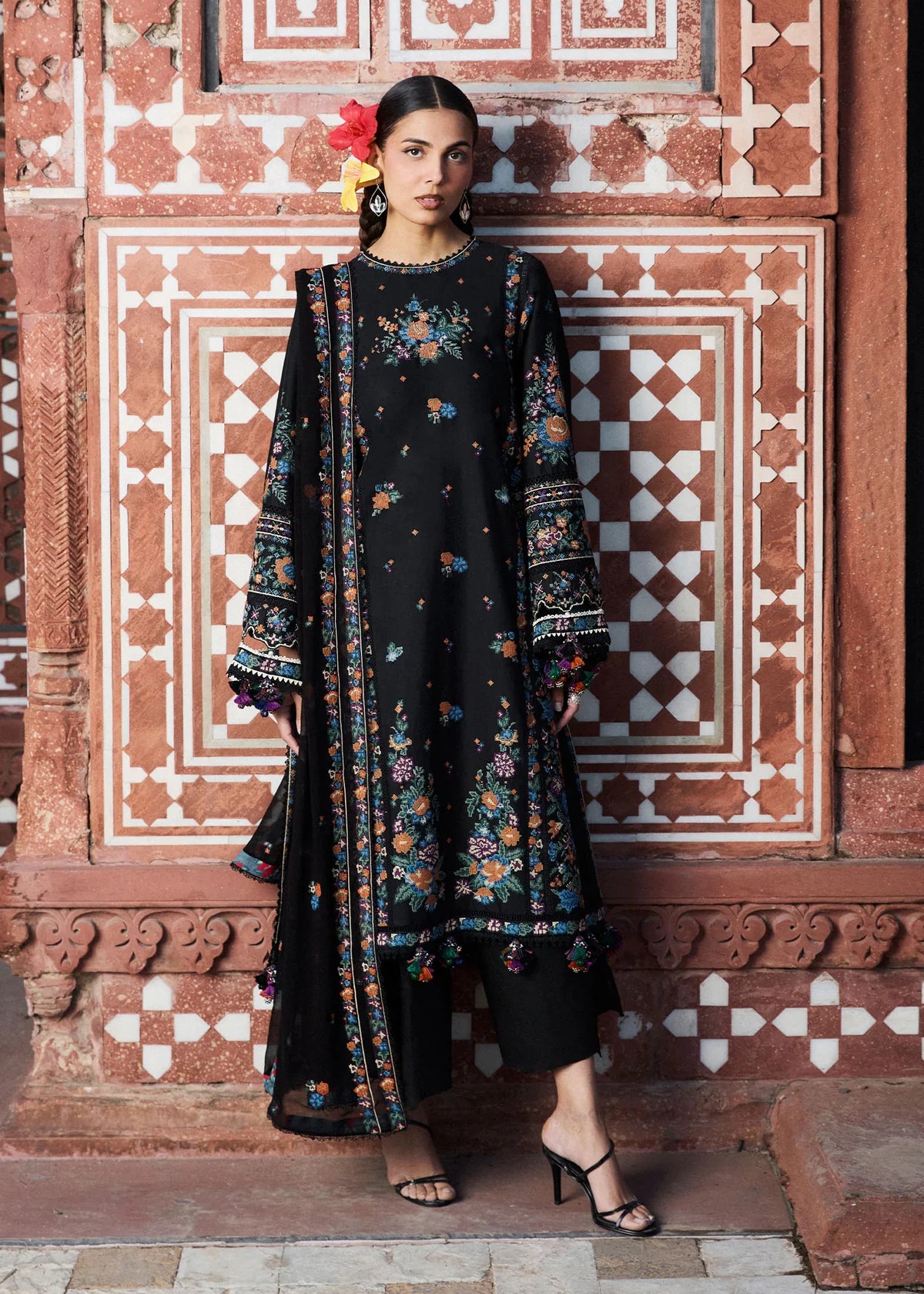 Hussain Rehar by Zun - Embroidered Lawn 3 Piece Unstitched Suit – Black (Aswa)