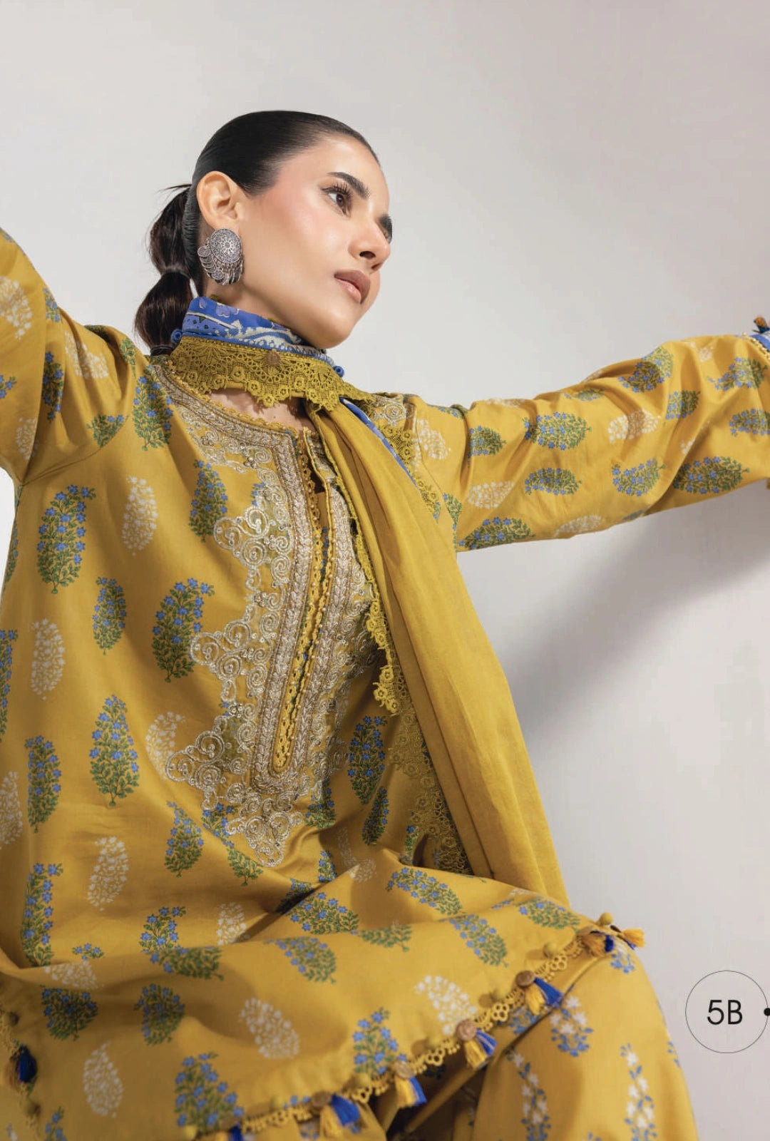 MariaB MBasics Printed & Embroidered Lawn Unstitched 3 Piece Suit (unstitched)