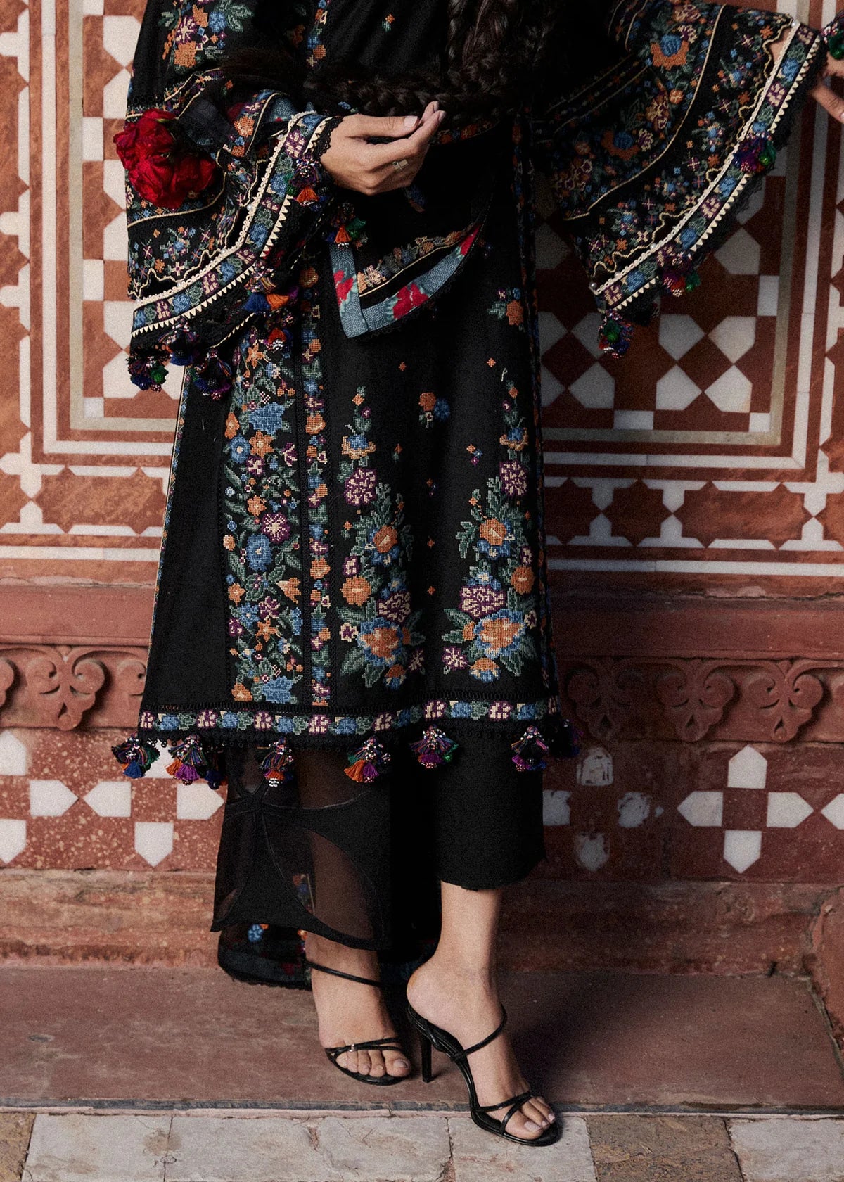 Hussain Rehar by Zun - Embroidered Lawn 3 Piece Unstitched Suit – Black (Aswa)