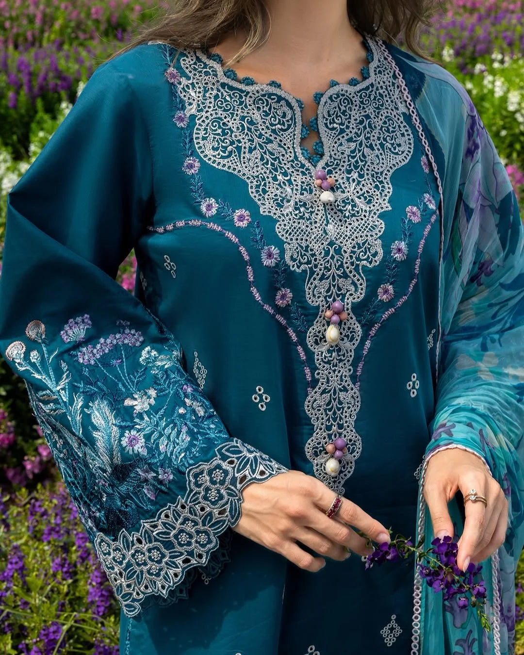 Emerald Fern – Chikan Embroidered Lawn with Chiffon Dupatta