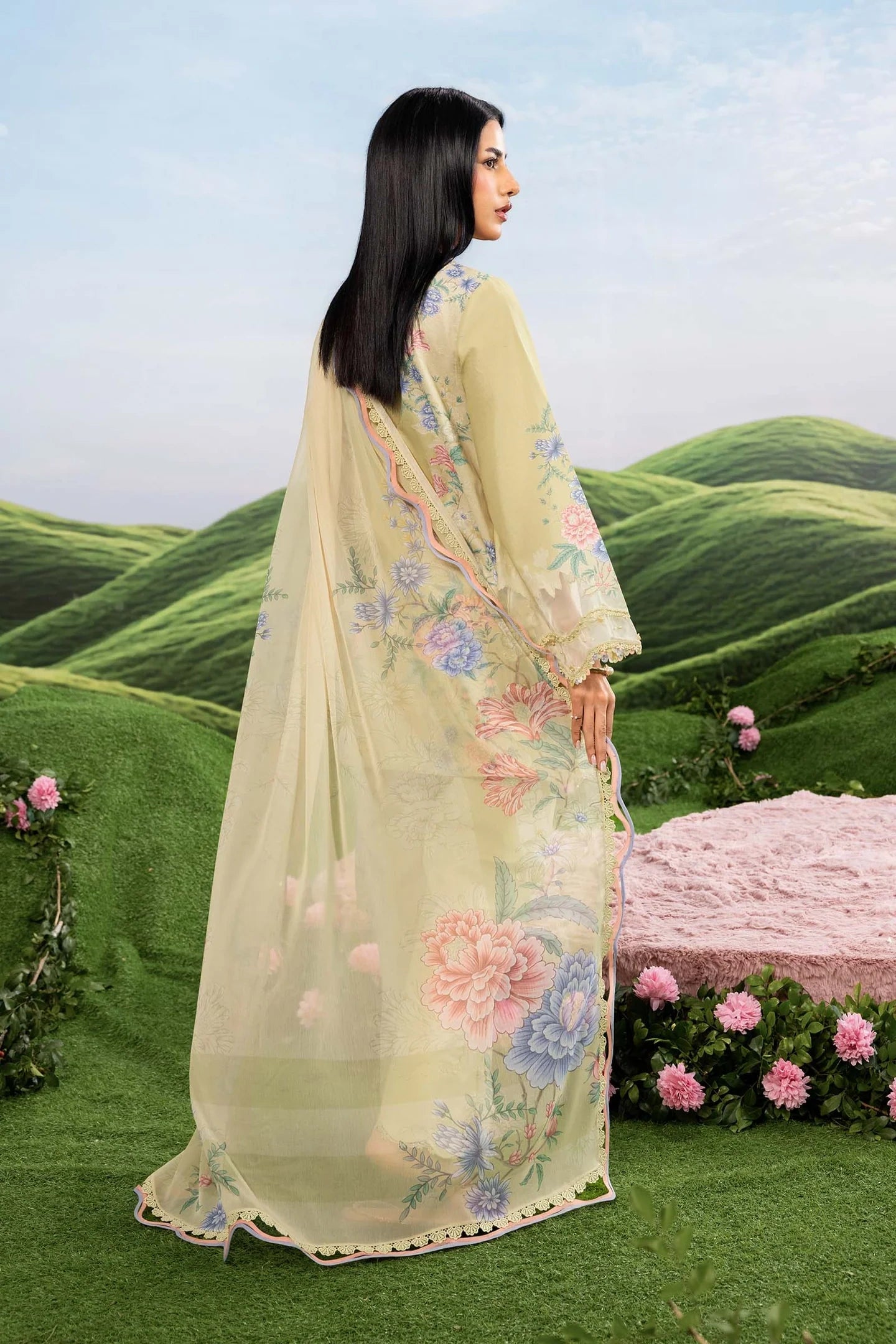 MariaB MBasics-Embroidered Lawn 3 Piece Unstitched Suit with Chiffon Dupatta (D11A)