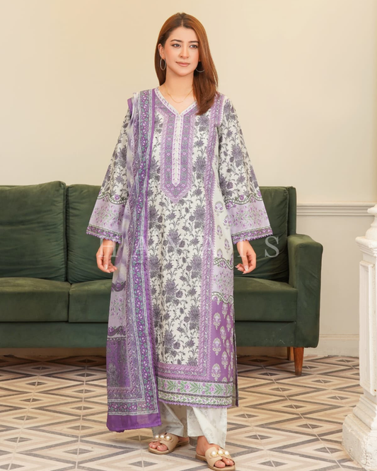 Hayat Luxury Printed 3 Piece Stitched Suit
