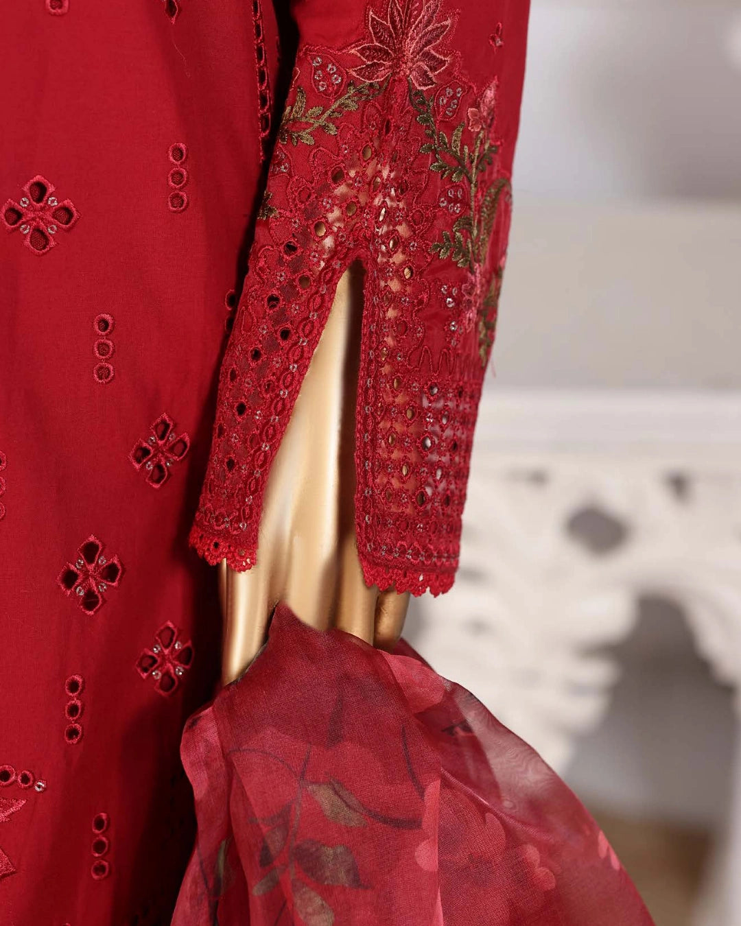 HZ Muse-Embroidered 3 Piece Outfit Stitched Suite PERSION RED (CSE-3P-213)