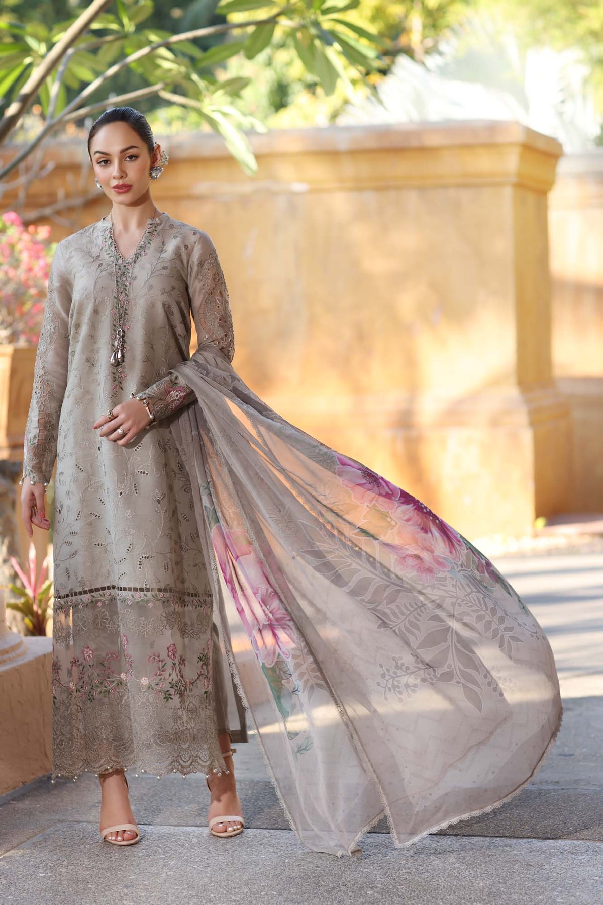 Saadia Asad 01B Eid Handwork Laserkari 25'