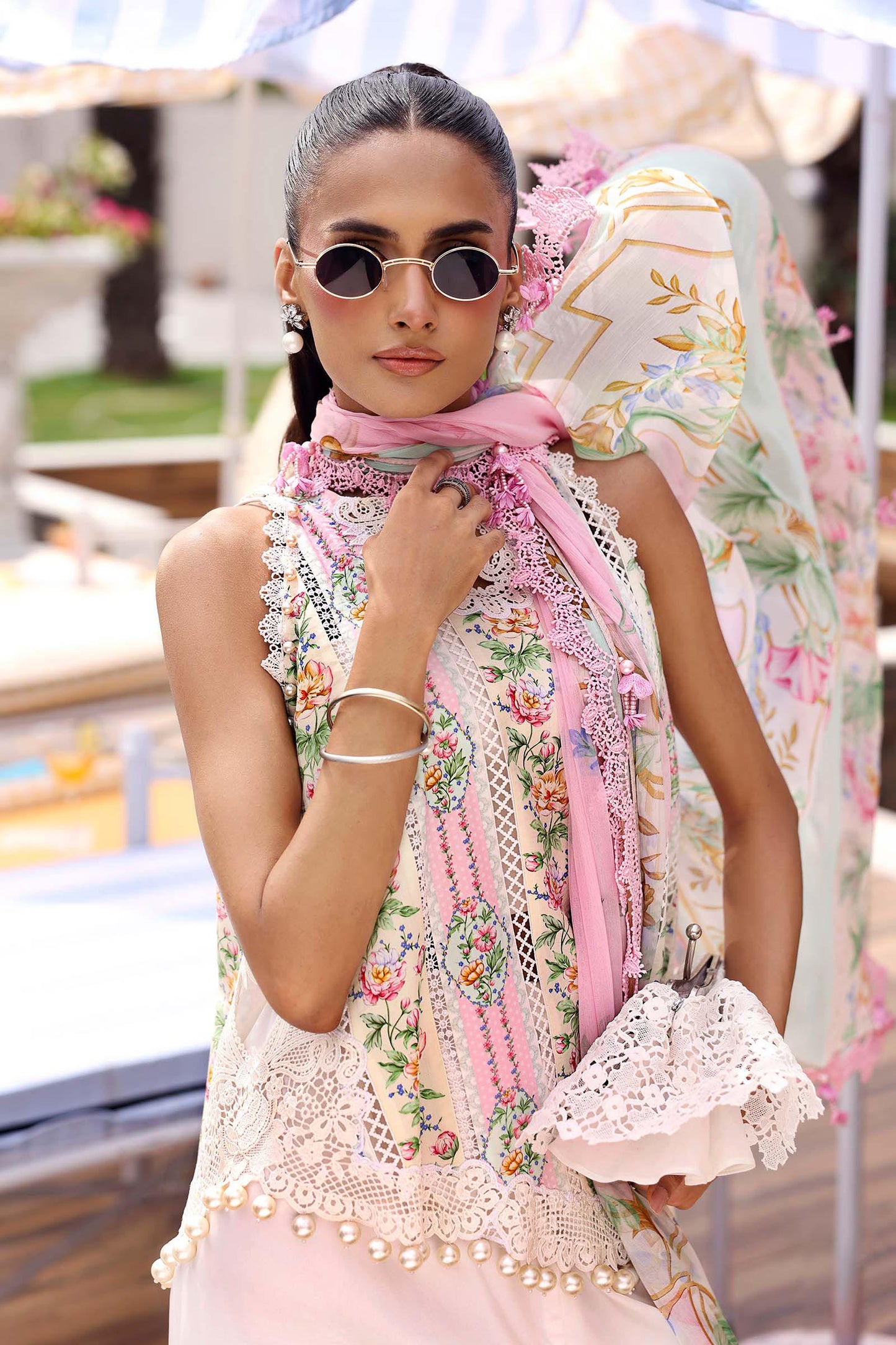 Maria.B M.PRINTS Embroidered Lawn 3 Piece Unstitched Suit – Off-White & Pink (10A)