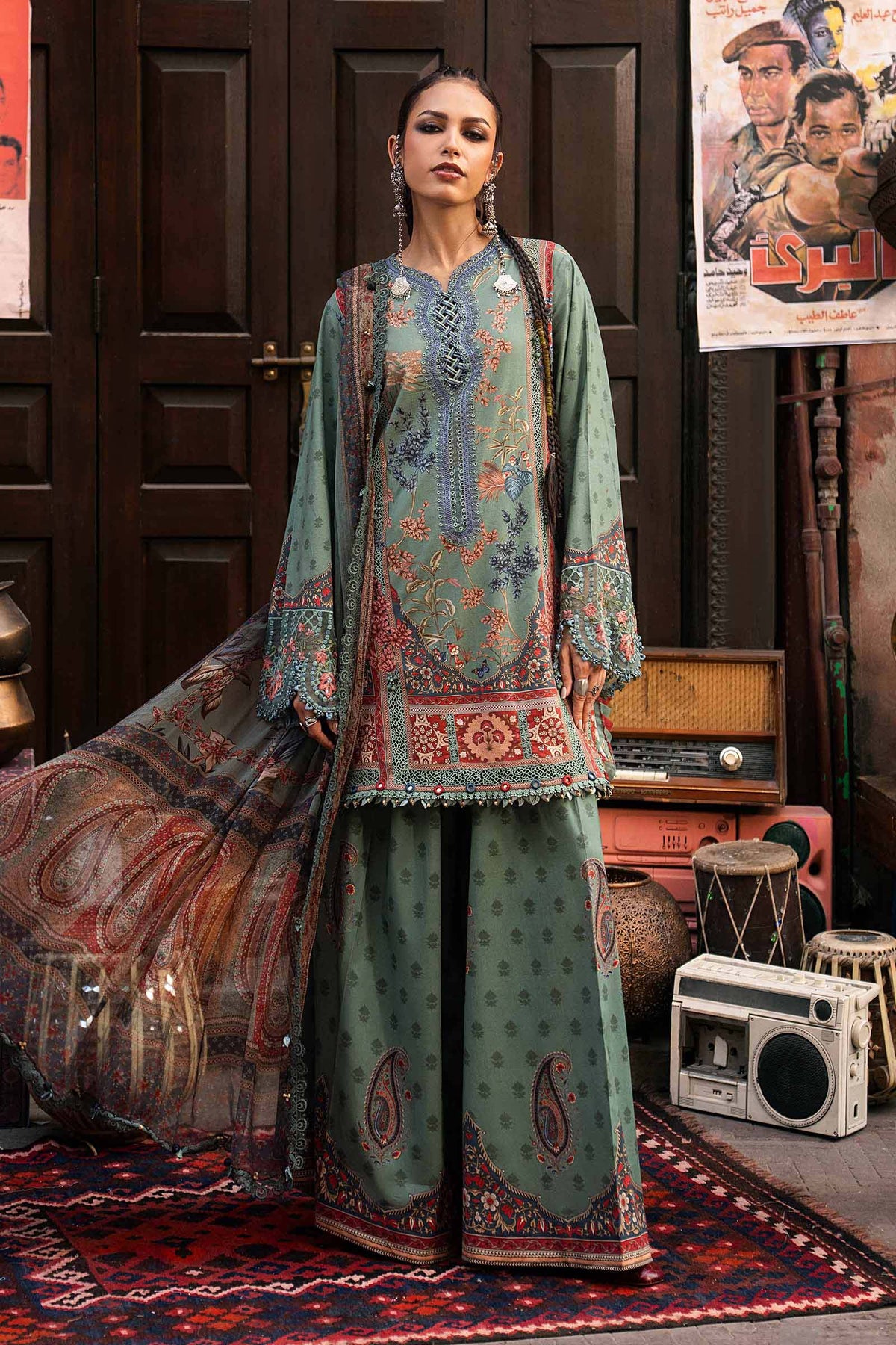 Maria.B M.Prints Volume 31 – 3-Piece Unstitched Embroidered Linen Suit (MPT-31-02-A)