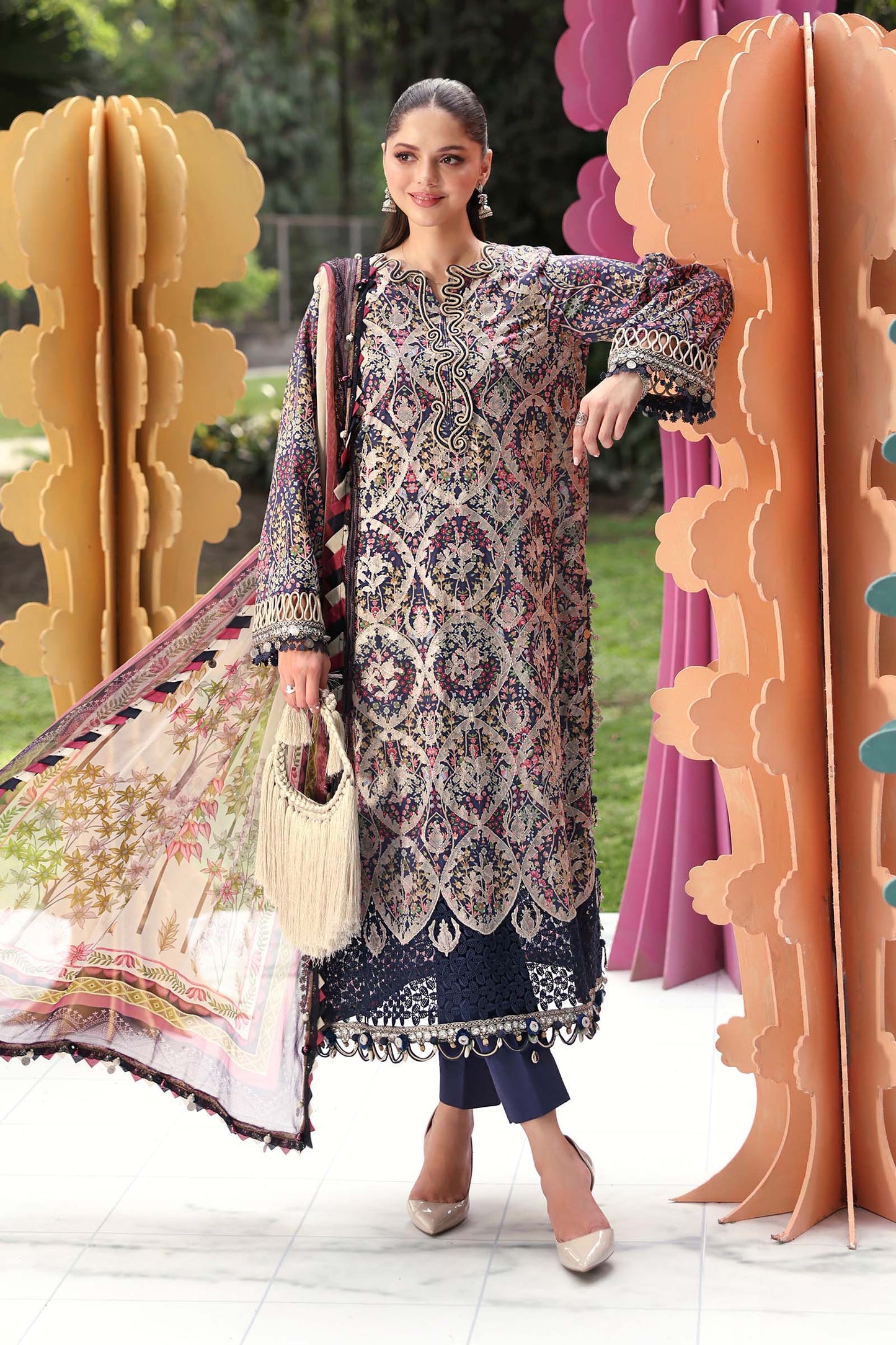 Maria.B M.PRINTS Embroidered Lawn 3 Piece Unstitched Suit – Blue (3B)