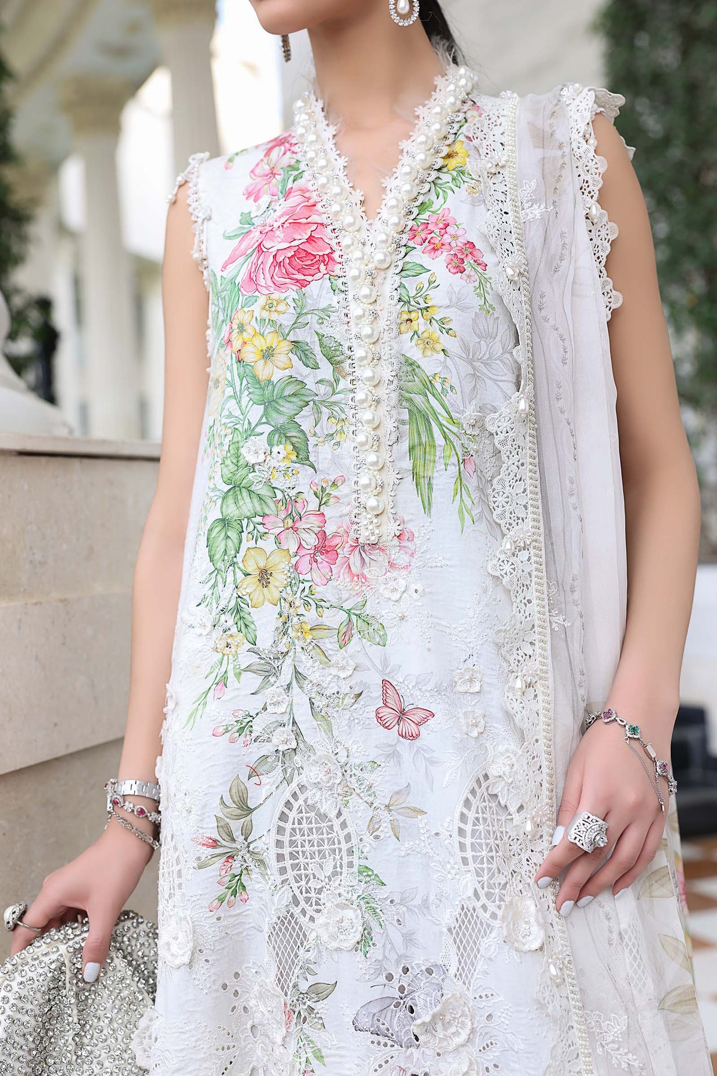 Maria.B 3 Piece Unstitched Embroidered Jacquard Lawn Suit (D-3)