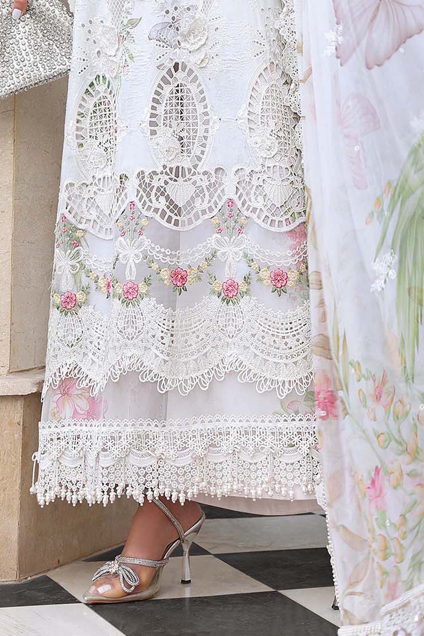 Maria.B 3 Piece Unstitched Embroidered Jacquard Lawn Suit (D-3)