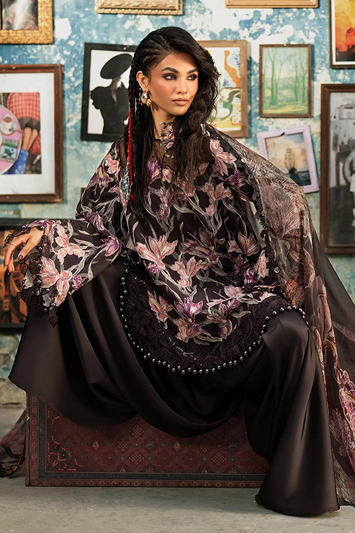 Maria.B M.Prints Volume 31 – 3-Piece Unstitched Embroidered Linen Suit (MPT-31-04-B)
