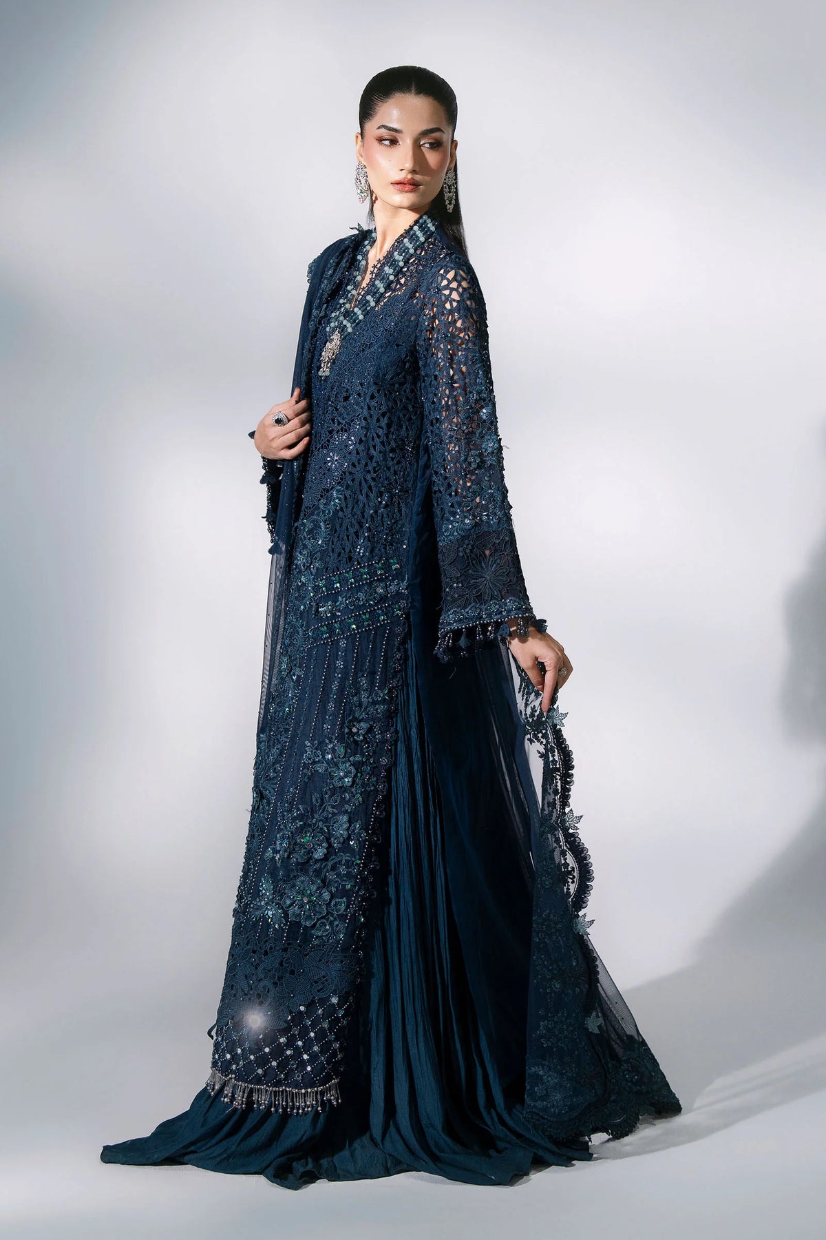 Maria.B Volume 31 – 3 Piece Unstitched Embroidered Organza Suit (MBD-06)