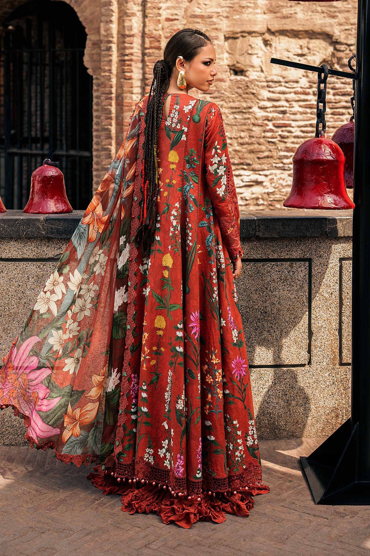 Maria.B M.Prints Volume 31 – 3-Piece Unstitched Embroidered Linen Suit (MPT-31-06-B)