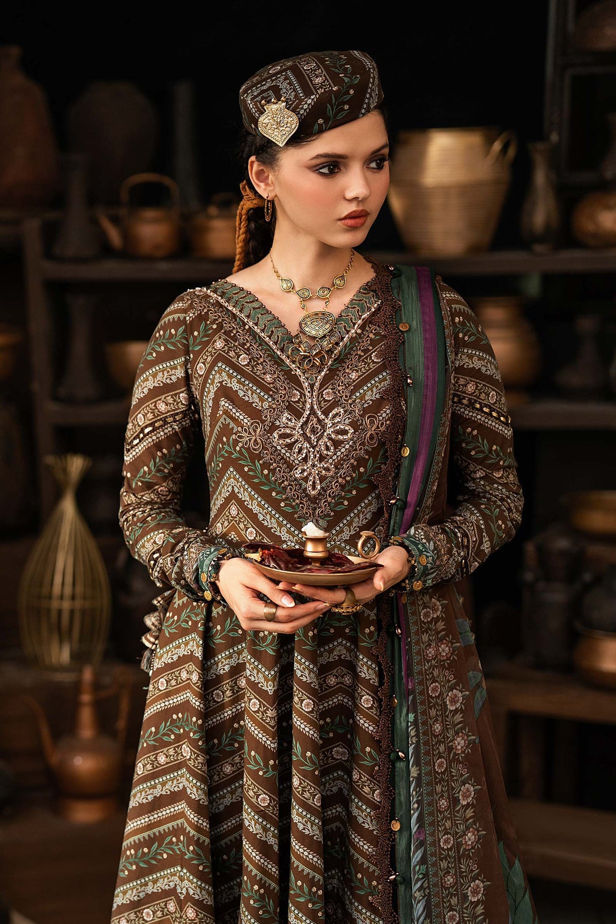 Maria.B M.Prints Volume 31 – 3-Piece Unstitched Embroidered Linen Suit (MPT-31-07-A)