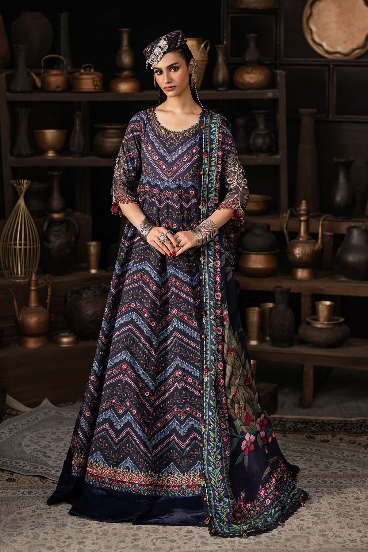 Maria.B M.Prints Volume 31 – 3-Piece Unstitched Embroidered Linen Suit (MPT-31-07-B)