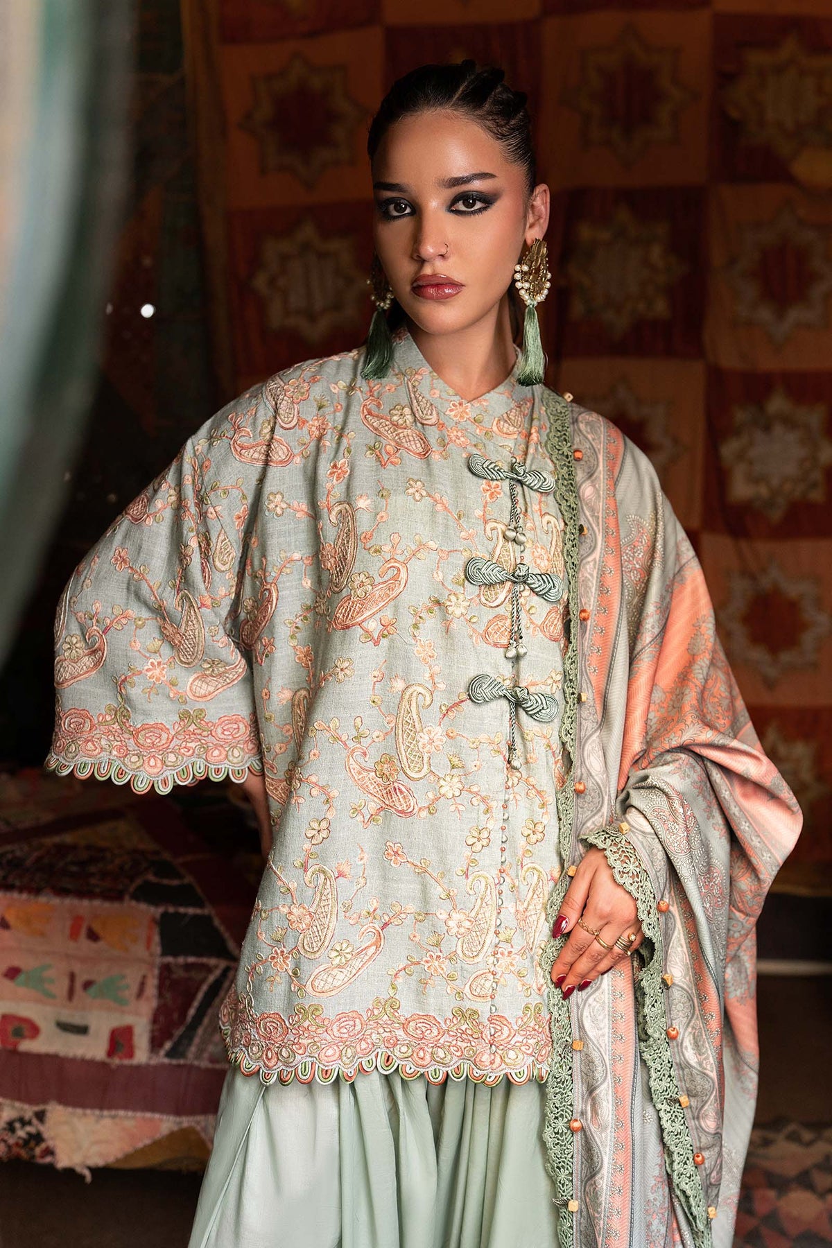 Maria.B M.Prints Volume 31 – 3-Piece Unstitched Embroidered Linen Suit (MPT-31-08-B)