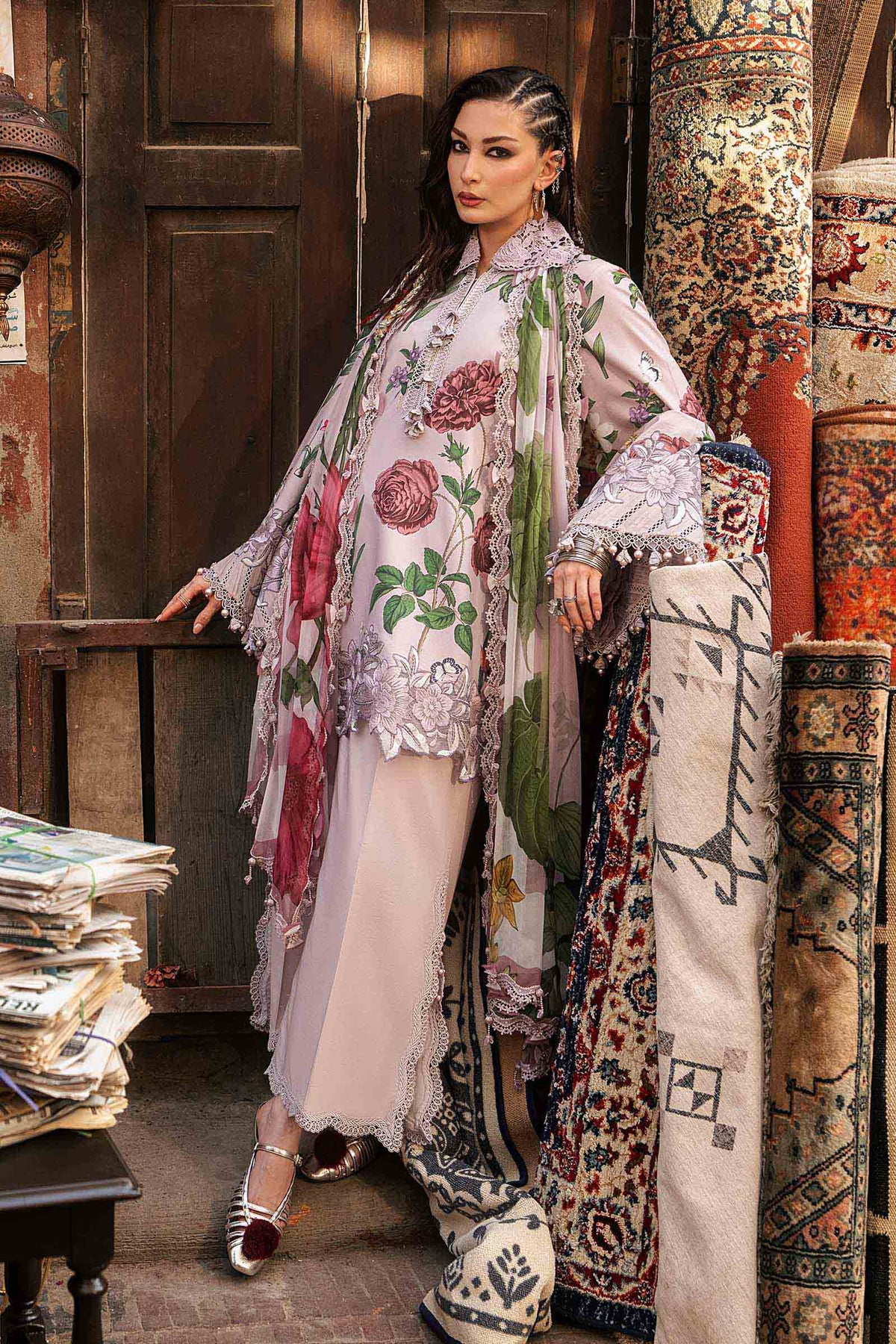 Maria.B M.Prints Volume 31 – 3-Piece Unstitched Embroidered Linen Suit (MPT-31-09-A)