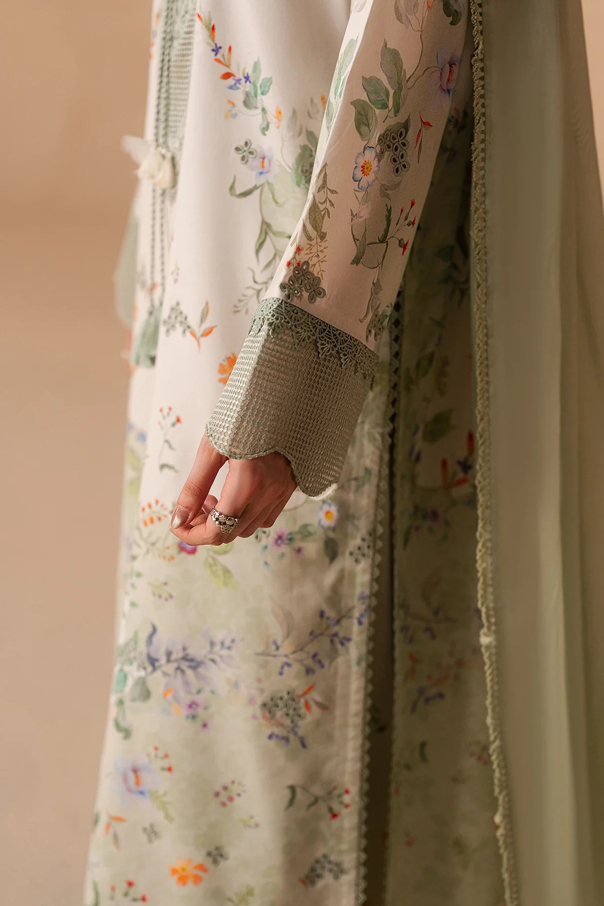 Afrozeh Haze A-Prints Printed Lawn Stitched 3 Piece Suit (Vesperd)