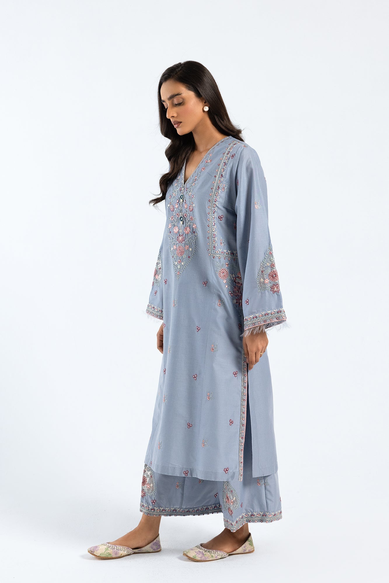 Ethnic Embroidered E2207/103/632