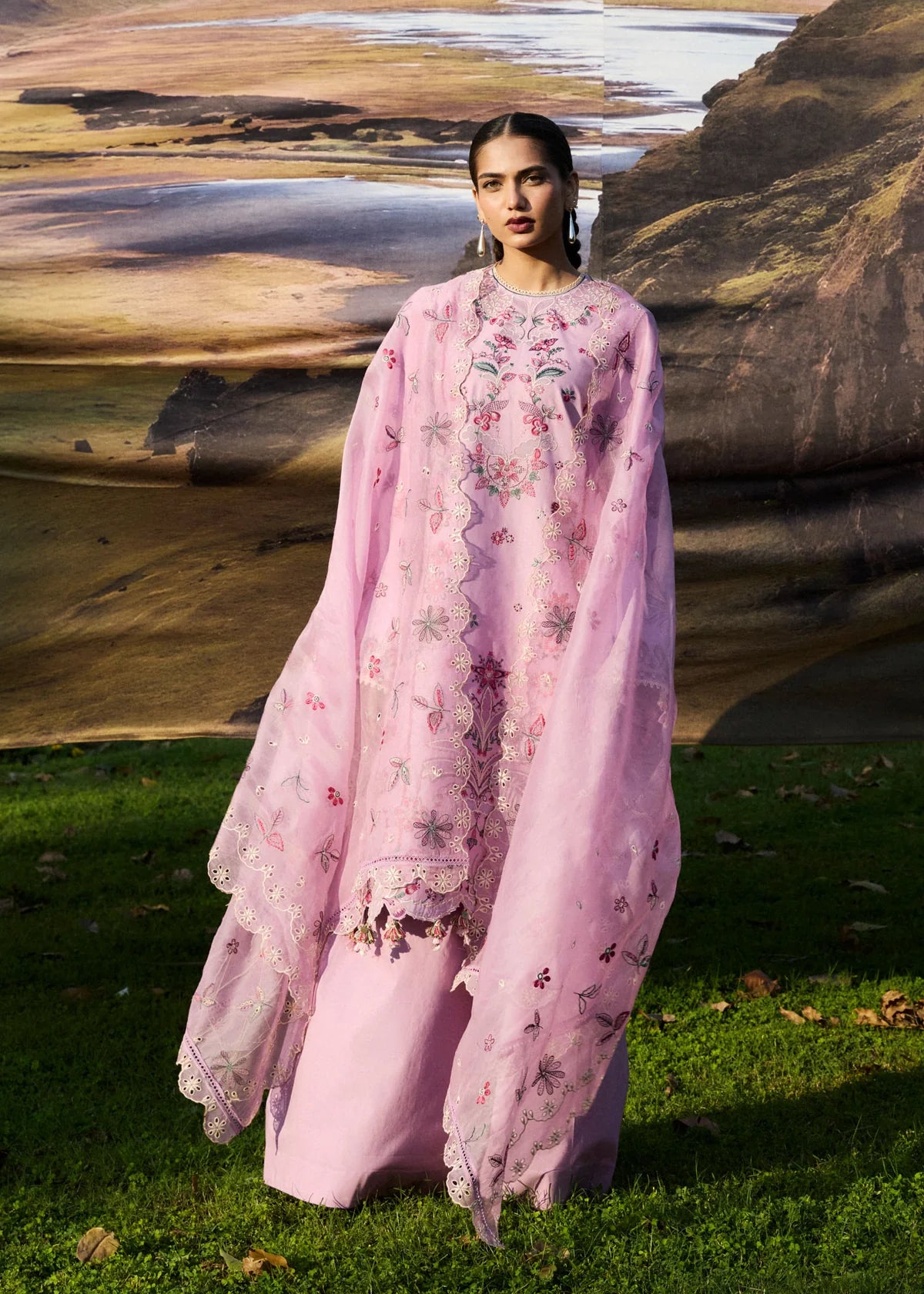 Hussain Rehar by Zun - Embroidered Lawn 3 Piece Unstitched Suit – Lavender (Elfa)