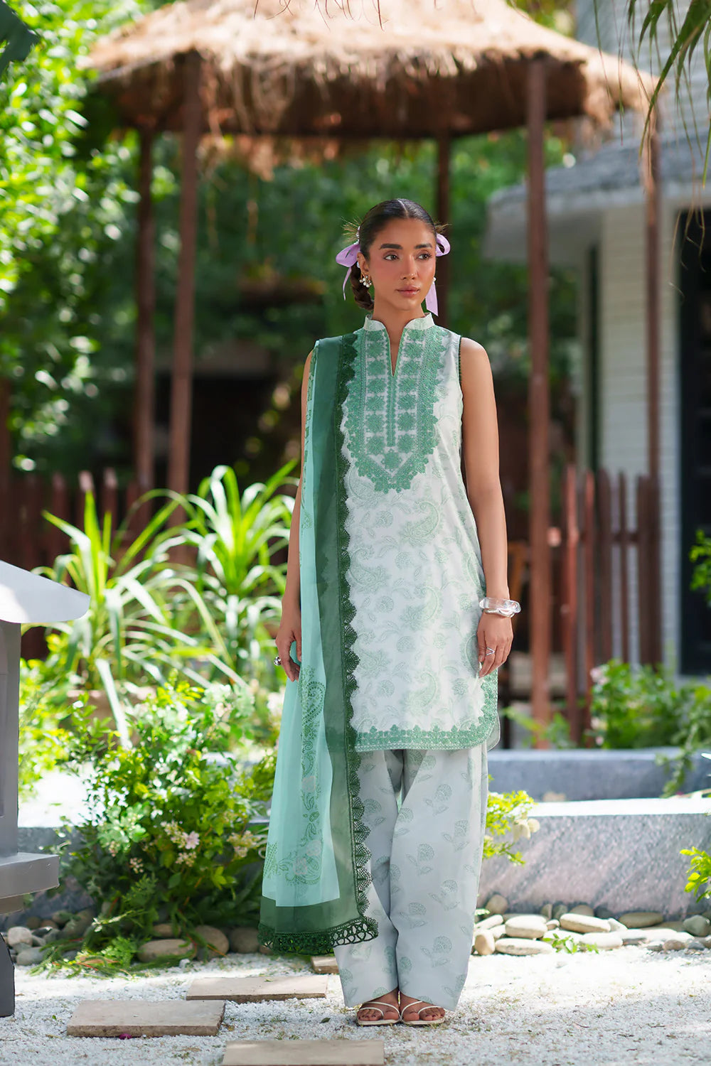 Laanem by Saira Rizwan Unstitched Embroidered Lawn 3 Piece Suit (ZAREEN-B)