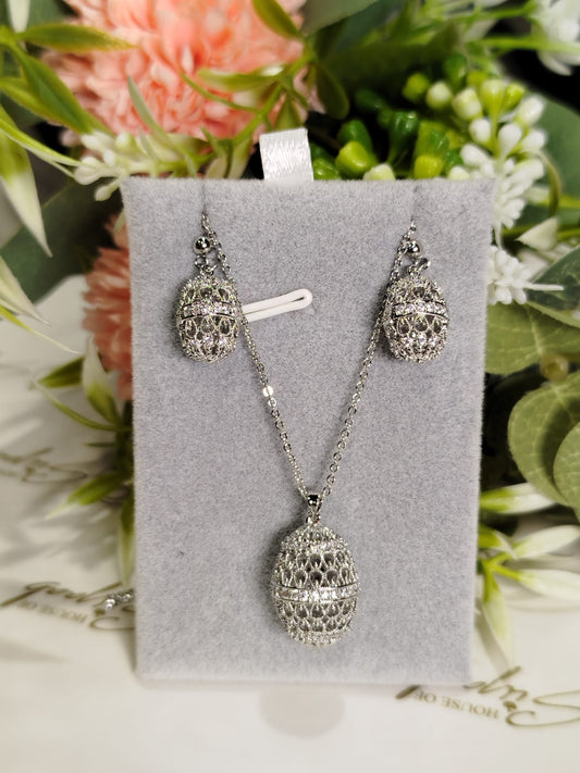 Silver Pendant Necklace with Chain and Earring Set - Timeless Design