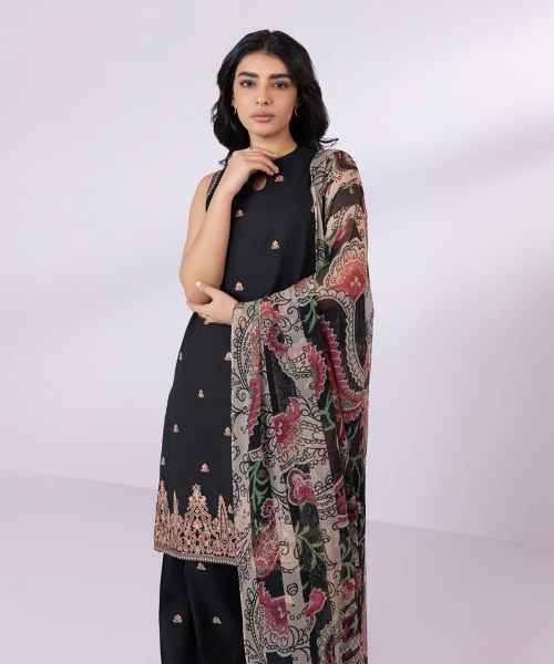 Sapphire U3PESG24V312 Embroidered 3pc Lawn