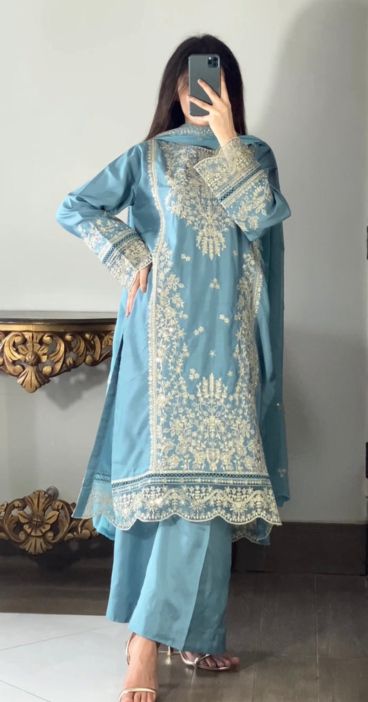 Amna Khurram Stitched 3 Piece Viscose Suit