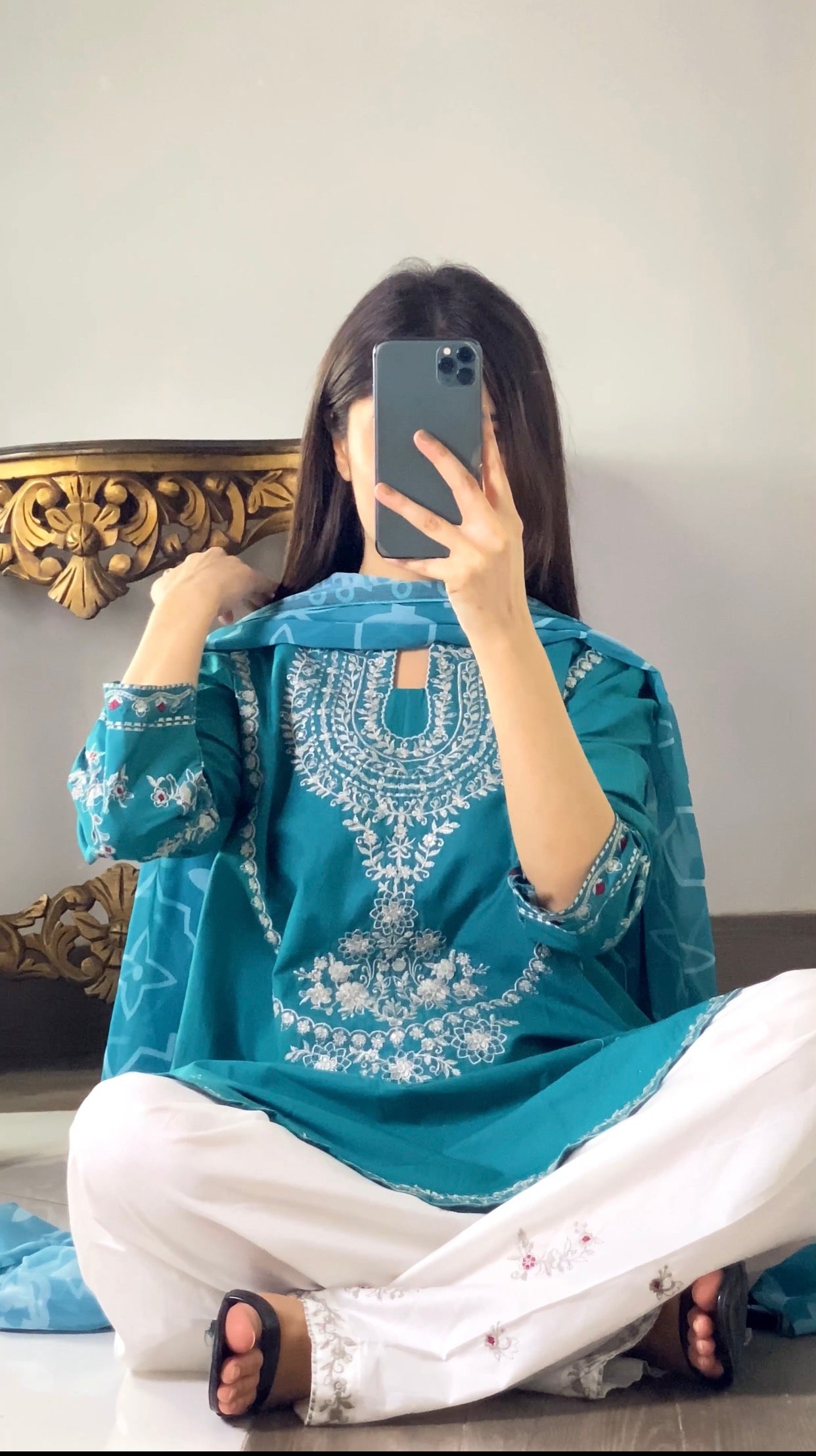 Amna khurram - Embroidered Lawn Cotton Stitched 3 Piece Suit