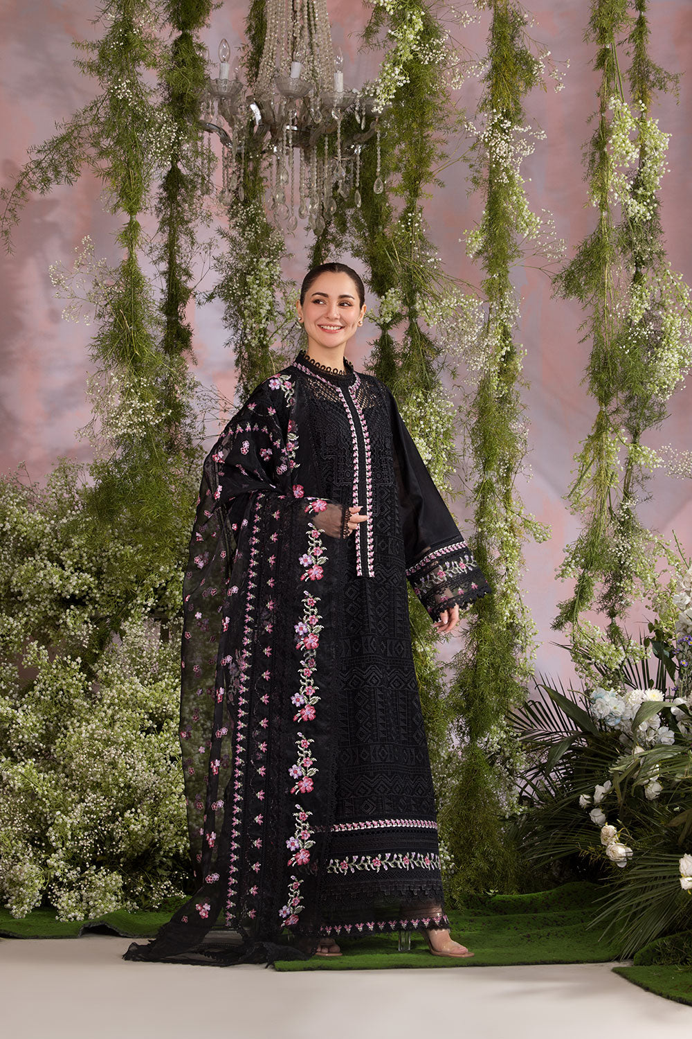 Sobia Nazir 11A Luxury Lawn 25'