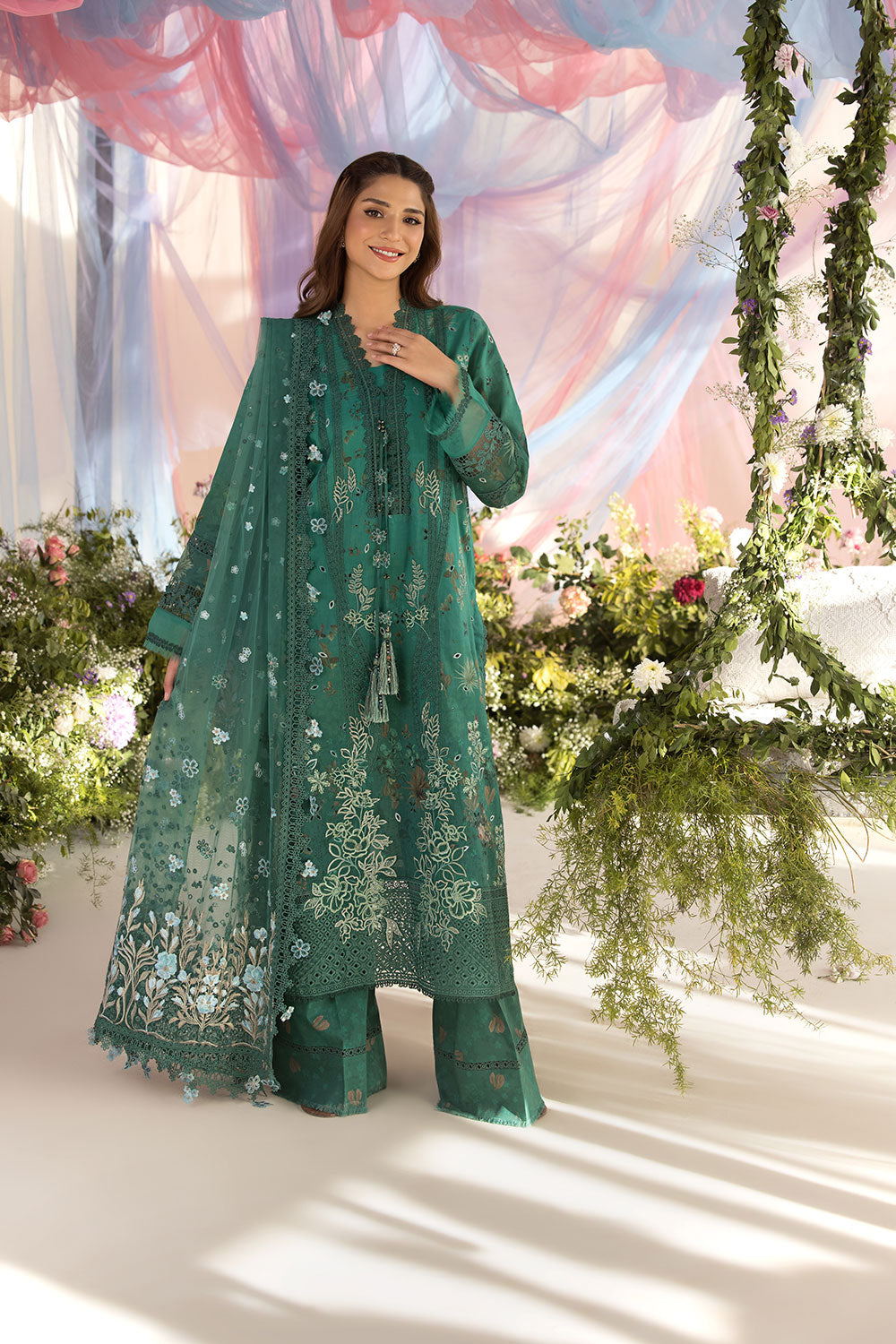 Sobia Nazir 15B Luxury Lawn 25'