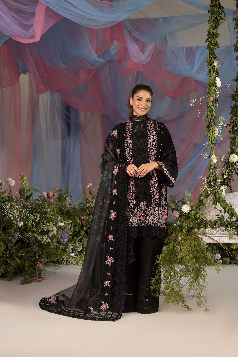 Sobia Nazir 4B Luxury Lawn 25'