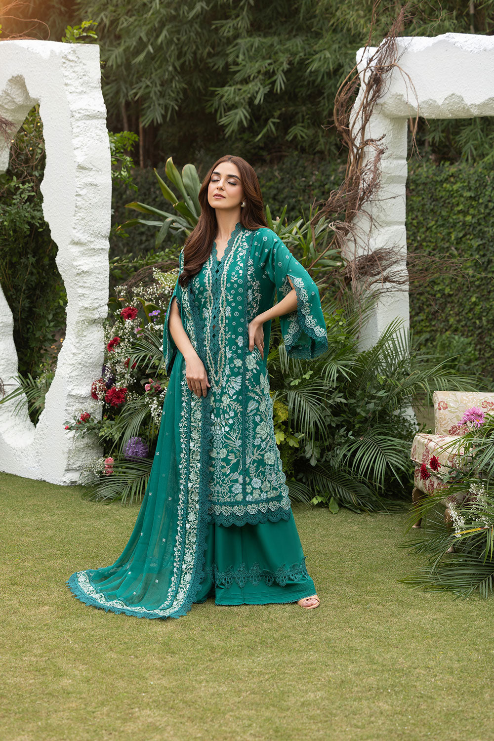Sobia Nazir 8B Luxury Lawn 25'
