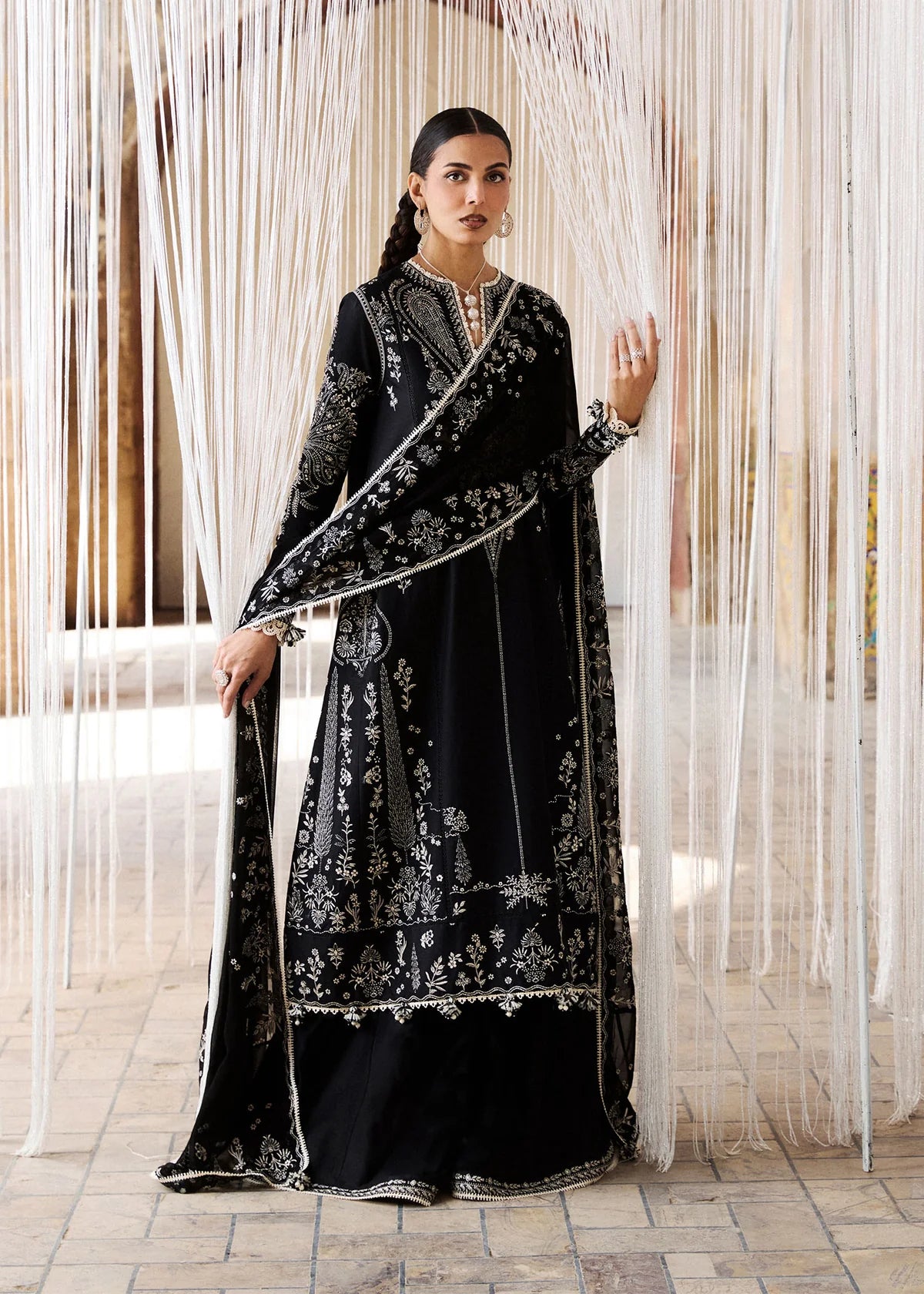 Hussain Rehar by Zun - Embroidered Lawn 3 Piece Unstitched Suit – Black (Meshki)