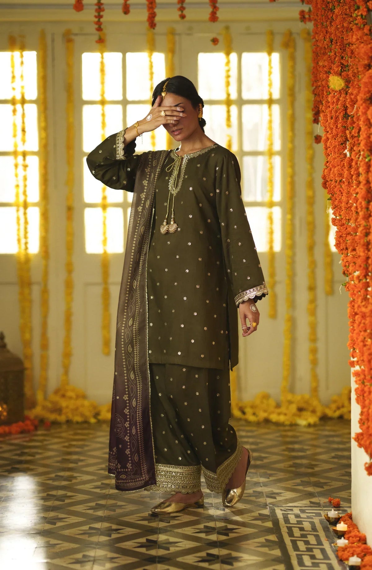 Casual Lite Mubarak Vol-1 Embroidered Silk Viscose Stitched 3-Piece Suit (Mehreen)