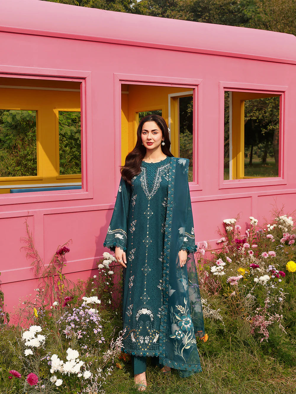 Janaan Premium Chikankari Jacquard 3-Piece Stitched suite (Sapphire)