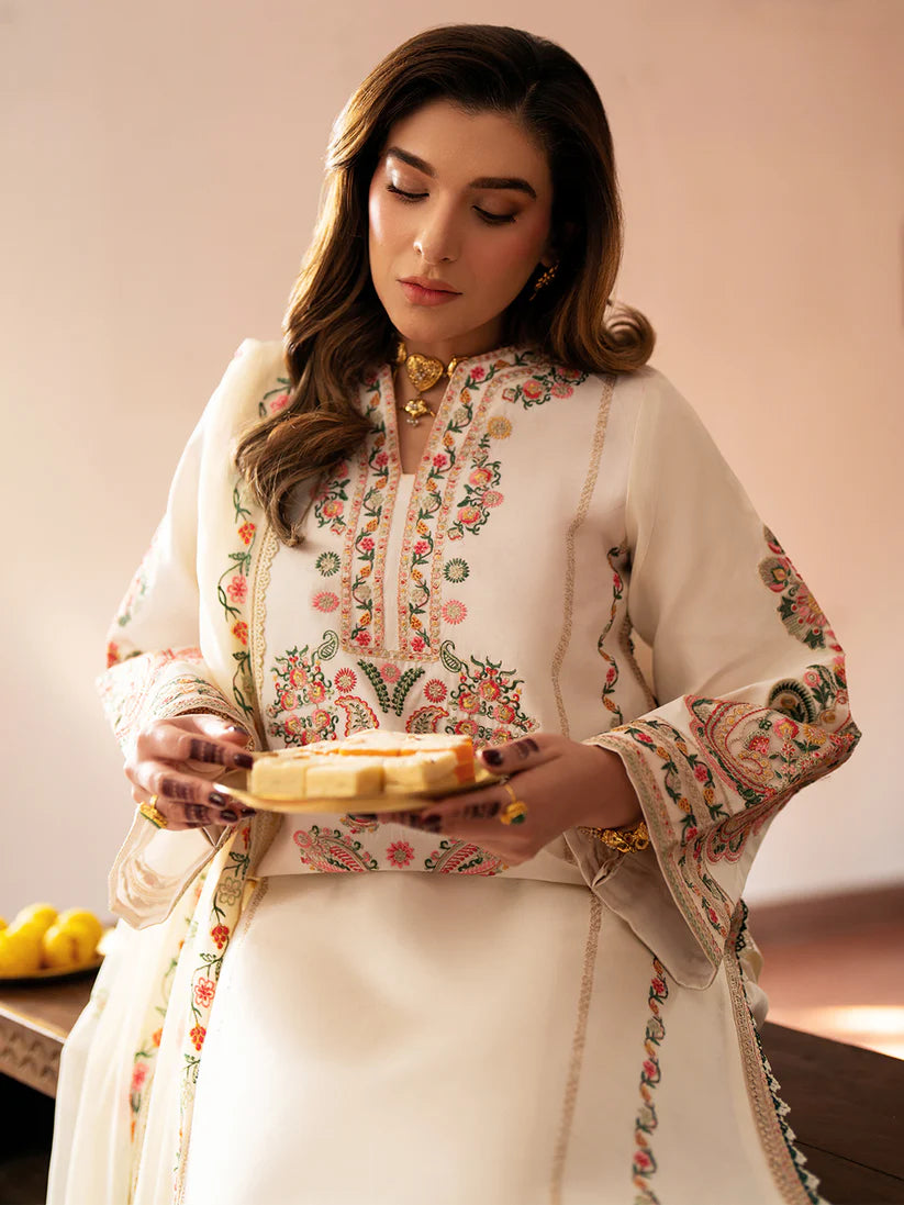 Inlays Mahnur – Embroidered Lawn 3 Piece Unstitched Suit with Chiffon Dupatta (ST-07)