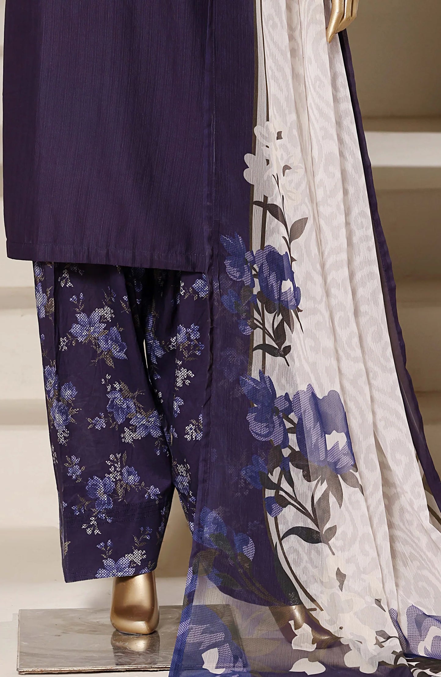 Sadabahar Eclair Embroidered Lawn Stitched 3 Piece Suit