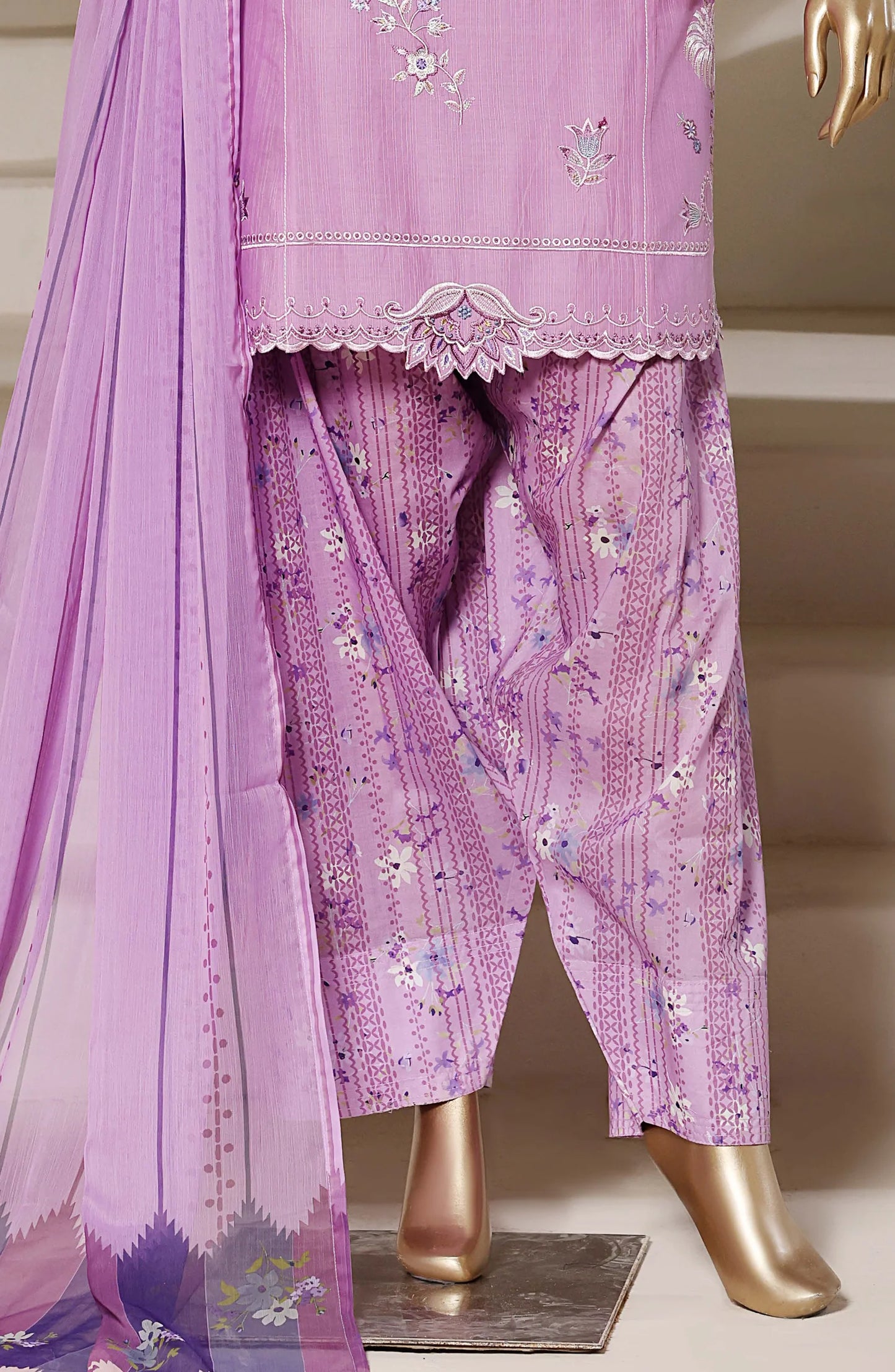 Sadabahar Eclair Embroidered Lawn Stitched 3 Piece Suit