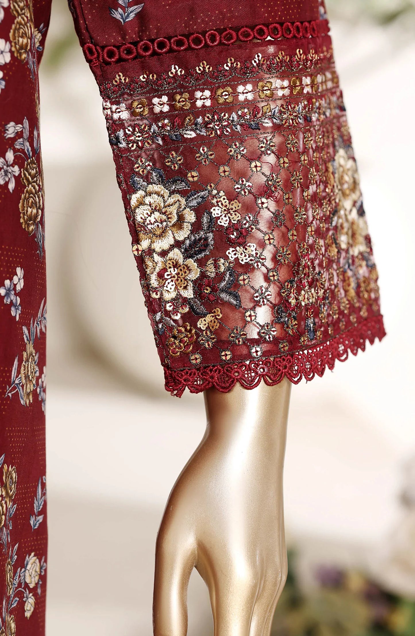 Sadabahar Regal Embroidered Lawn Stitched 3 Piece Suit