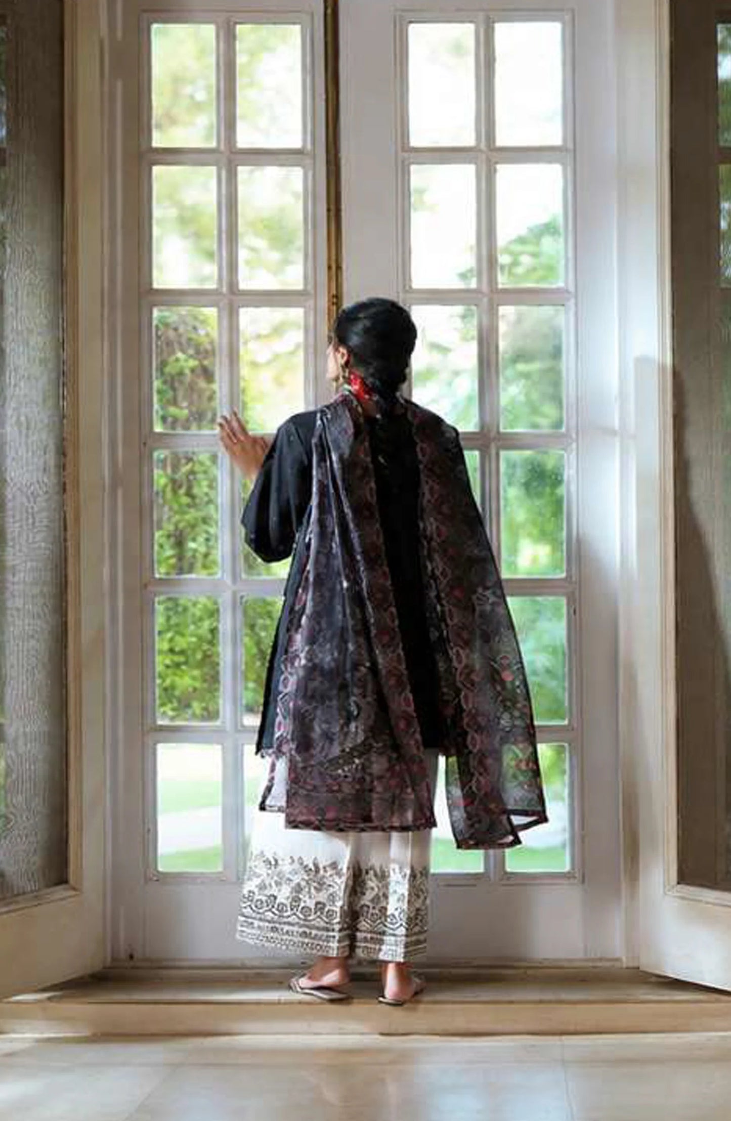 Sakoon by Casual Lite Volume 26 Embroidered Cotton Lawn Stitched 3 Piece Suit (The Black)