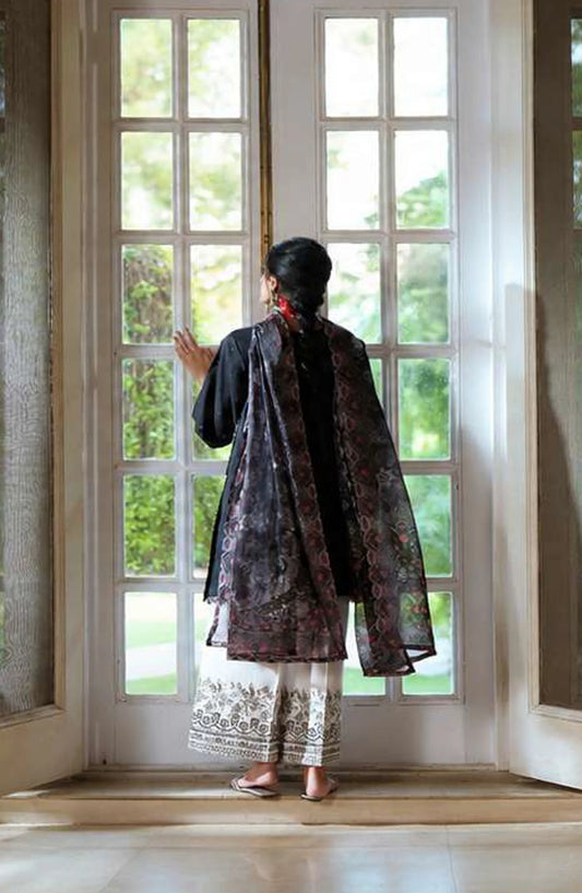 Sakoon by Casual Lite Volume 26 Embroidered Cotton Lawn Stitched 3 Piece Suit (The Black)