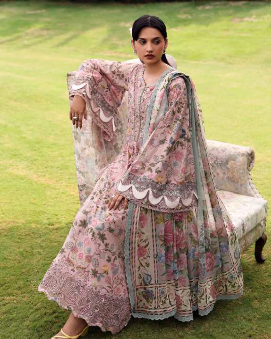 Elaf Belladore Prints Chiffon 26 Unstitched Premium 3 Piece Suit (EPA-3A)